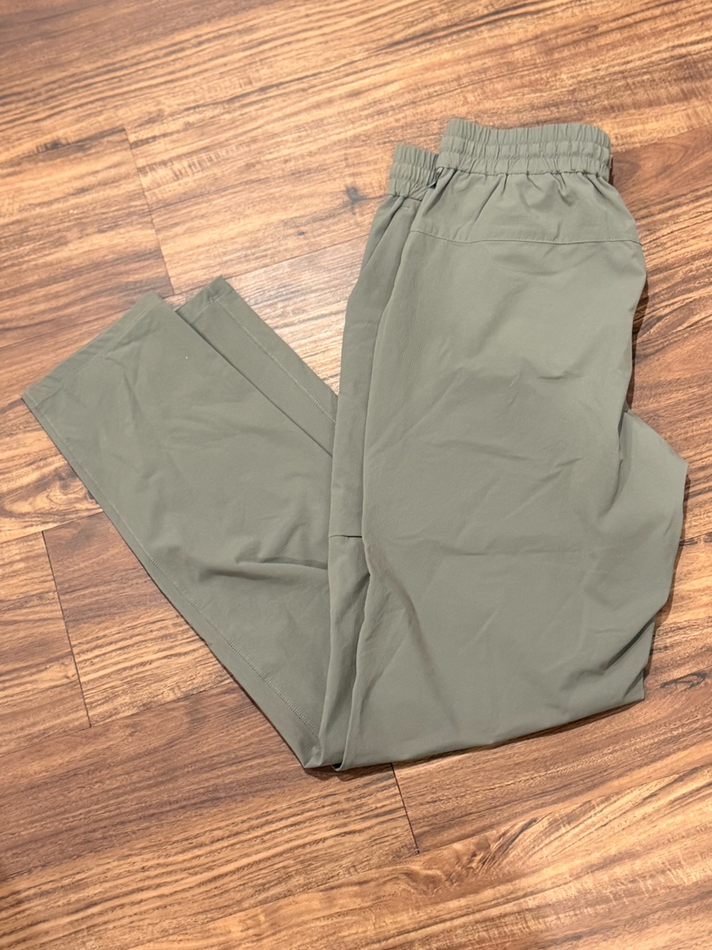 Lululemon Bowline Pant 30"
Stretch Ripstop Rover Green Medium - Picture 10 of 10